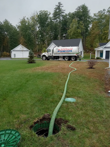 septic services truck