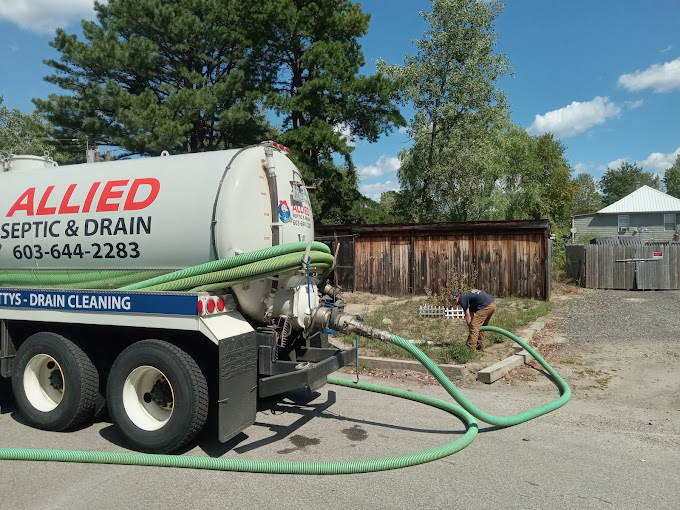 septic services truck